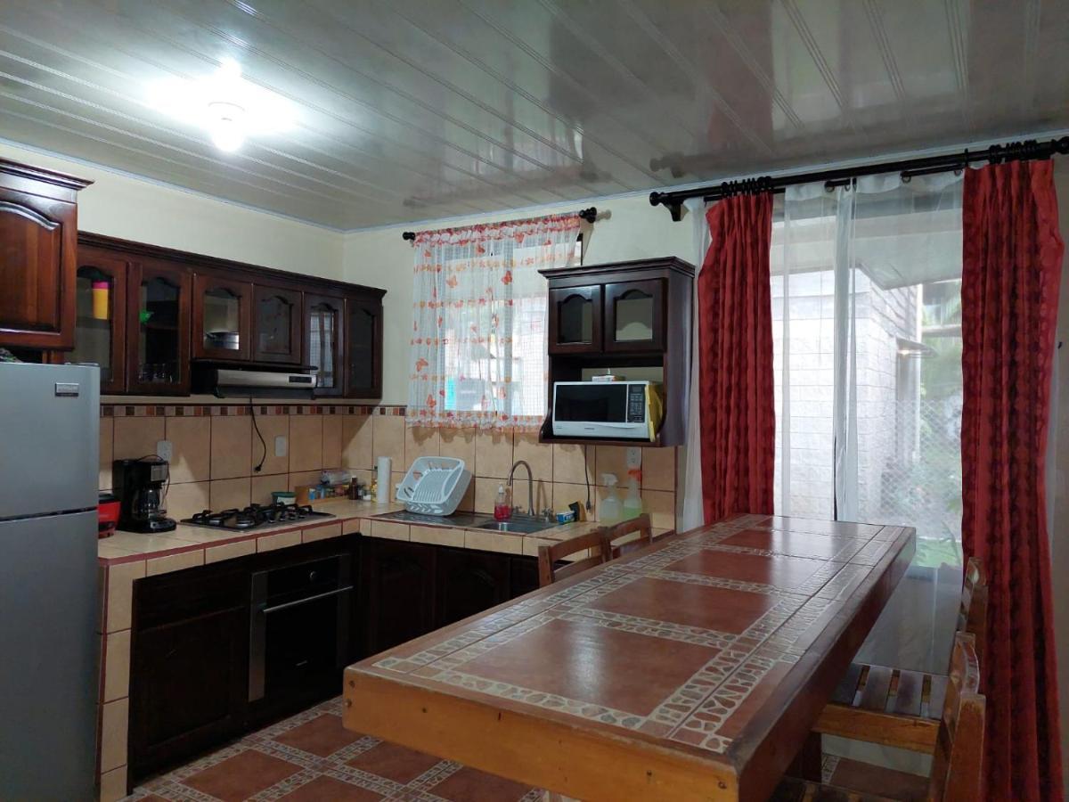 Casa Thirema Tortuguero Ξενοδοχείο Εξωτερικό φωτογραφία