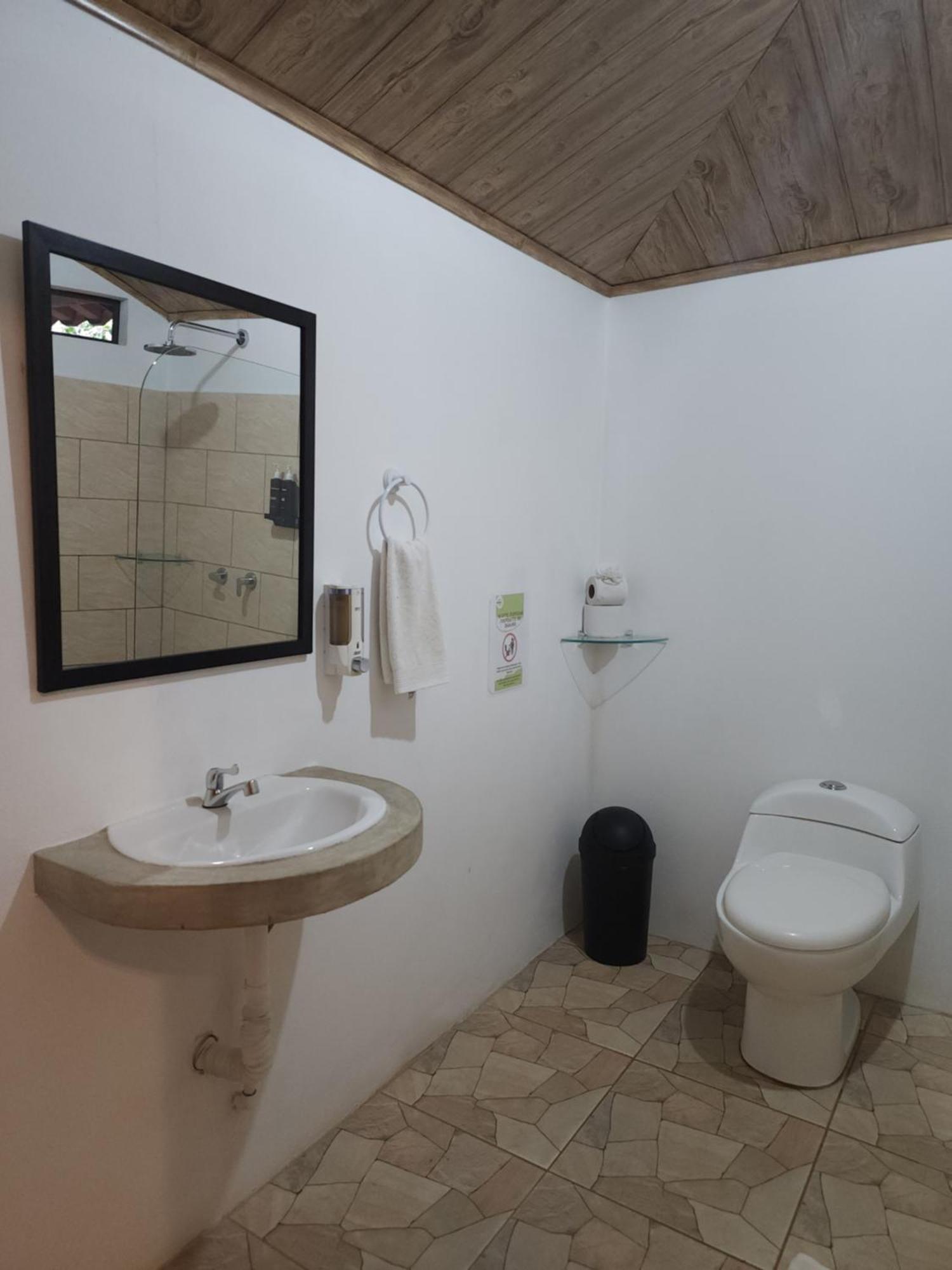Casa Thirema Tortuguero Ξενοδοχείο Εξωτερικό φωτογραφία